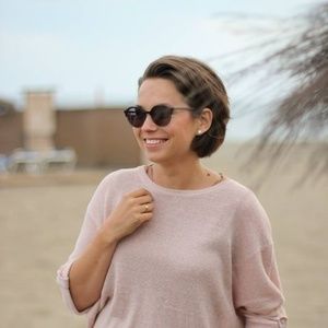 Meet your Posher, Indrė